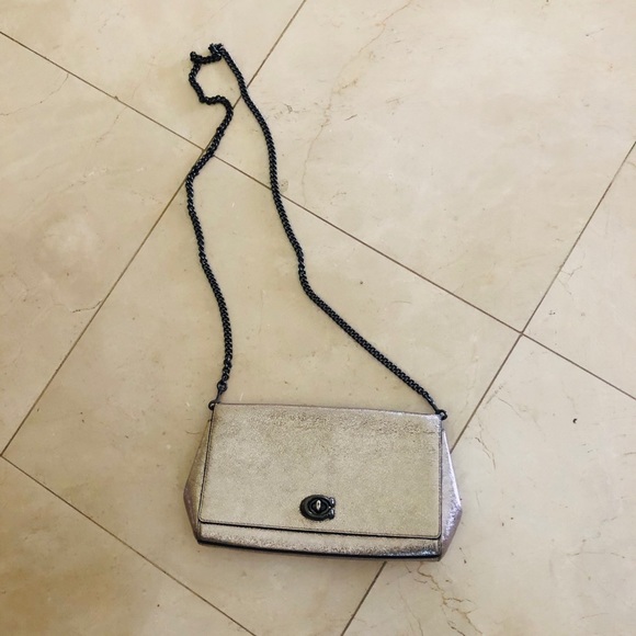 COACHAlexa Metallic Turnlock Clutch - Picture 4 of 12